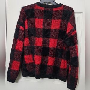 Time and Tru Black and Red Checkered Sweater